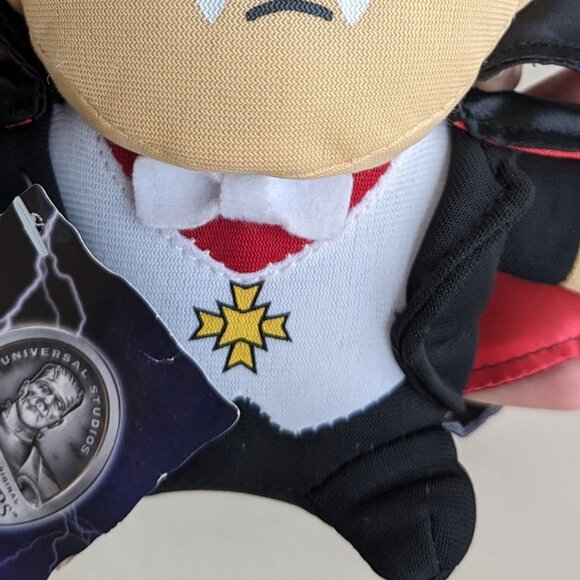Dracula  Plush collectible Vintage Universal Studios - Picture 3 of 4
